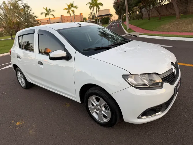 Renault Sandero Authentique Flex 1.0 12V 5P 2018