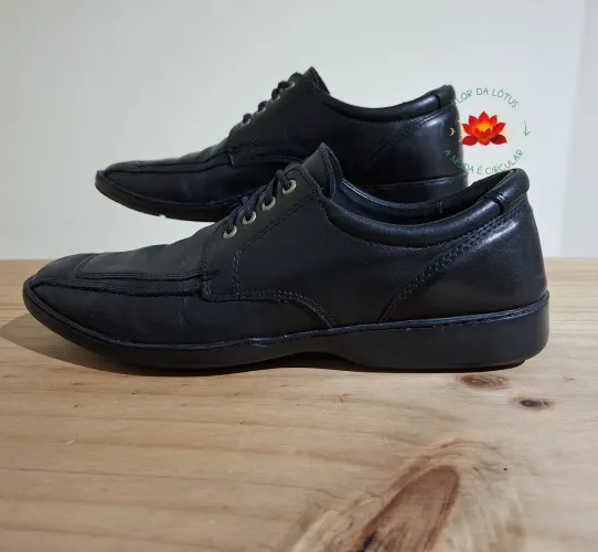 Sapato em Couro Preto Casual Importado Free Comfort Tam.42