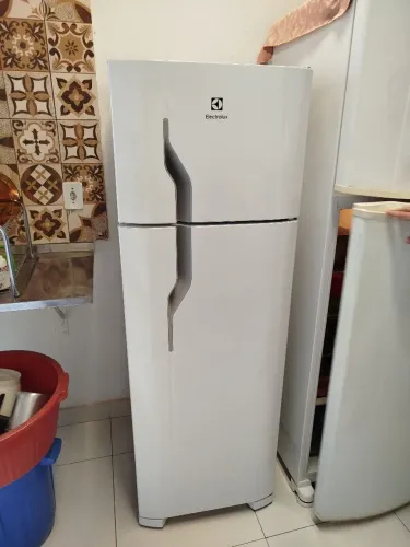 Geladeira Electrolux DC35A 260L - Seminova (2022) - 220V
