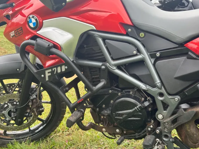 BMW F700