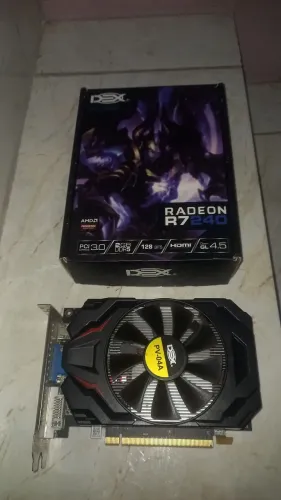 Placa de video R7 240 2GB