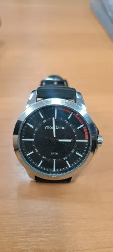 Relógio De Pulso Mondaine Com Corria De Silicone Cor Preto