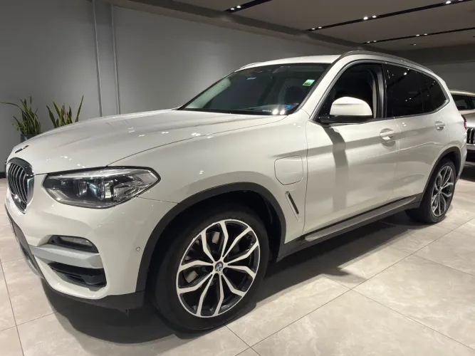 BMW X3 Xdrive 30E X-line Turbo Híbrido AU 2021