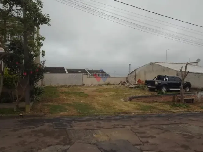 Terreno Plano 273 m no Bairro Atuba Ideal para Sobrado, Próximo a Comércios