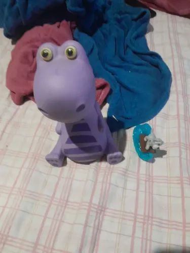 Cofrinho de dinossauro 