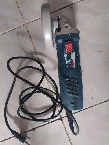 Lixadeira semi nova