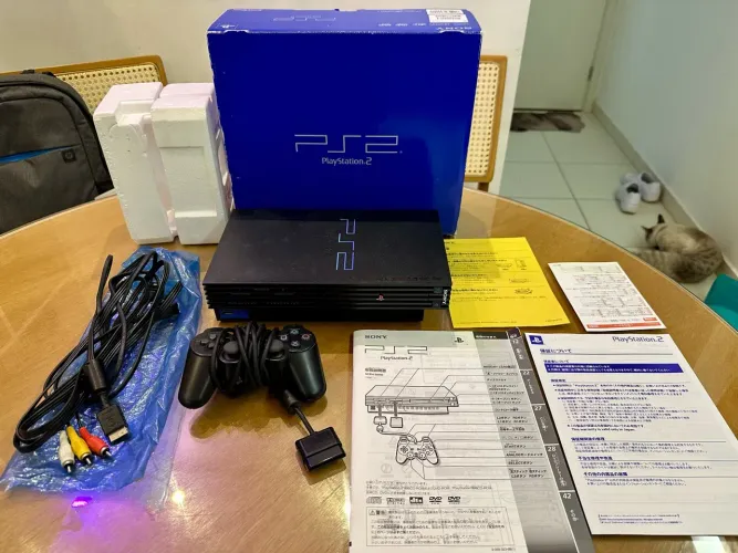 PlayStation 2 Fat SCPH-30000, Japonês - Na caixa Original com serial - Controle original
