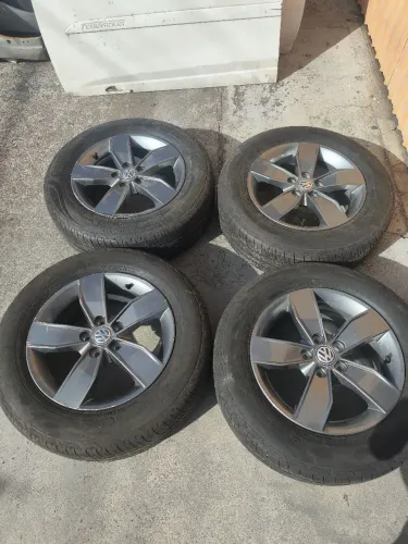 Rodas Fox Conect aro 15 5x100 original VW 