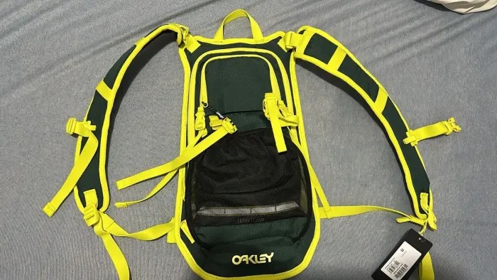 Mochila de hidratação oakley 4 litros