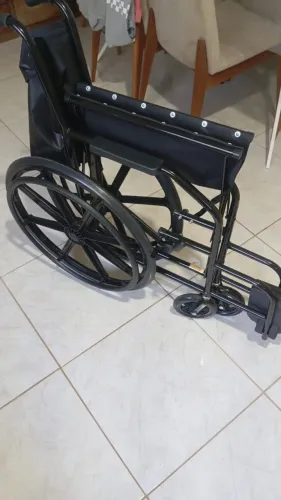 Cadeiras de rodas + cadeira de banho