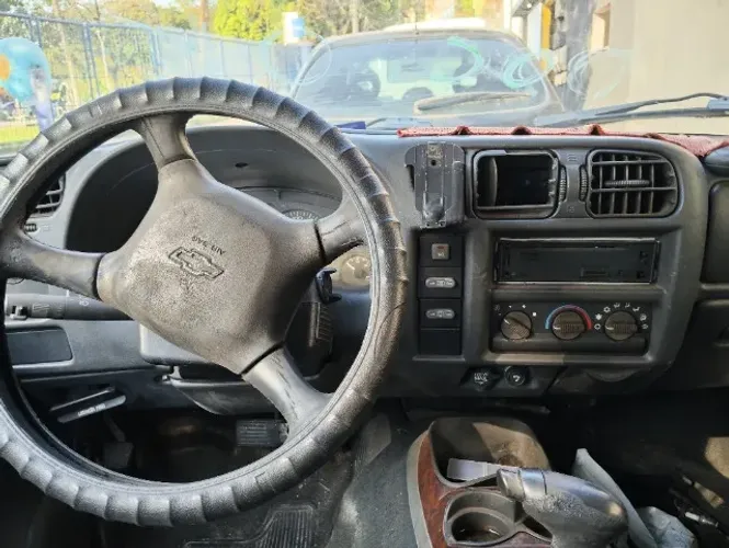 Chevrolet Blazer Executive 2001
