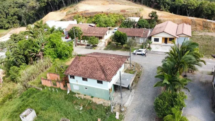 2 casas a venda / Pego imóvel no negócio mais dinheiro na volta