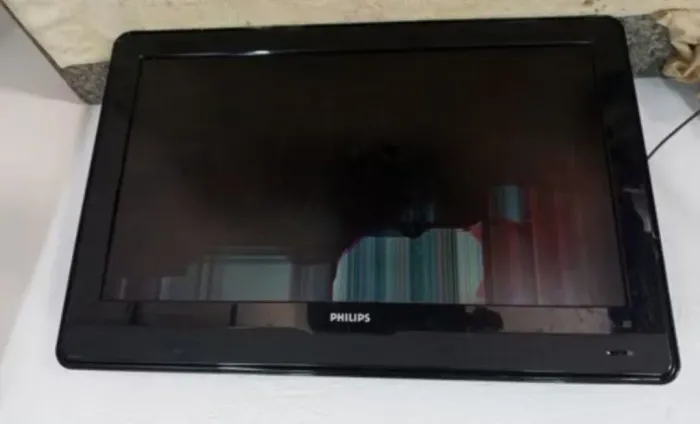 Tv Philips 32 Pol LCD para consertar ou peças