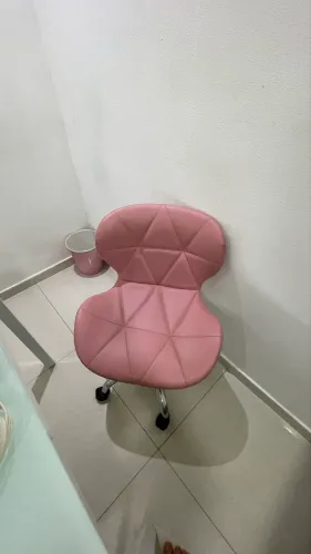 Cadeira pra escritório rosa