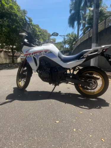 TRANSALP XL 750 apenas 1600km