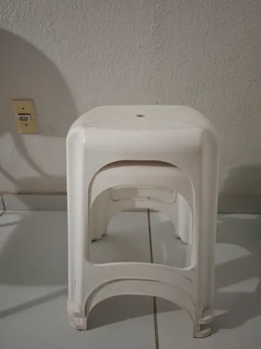 Banco de plástico 