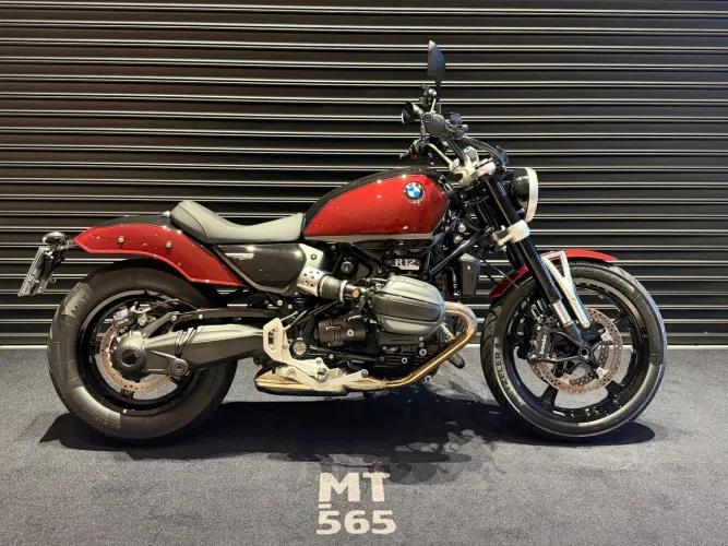 BMW R 12 cruiser