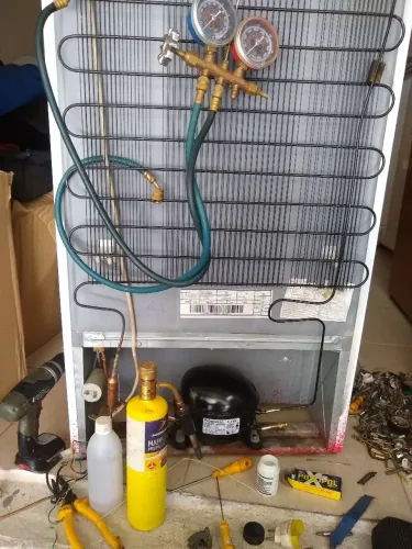 Técnico de refrigeração geladeira e freezer