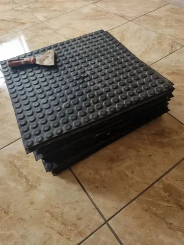 Piso Moeda de Academia