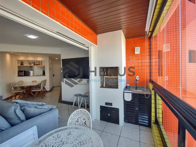 Apartamento com varanda gourmet e lazer completo na Praia da Enseada, Guaruja