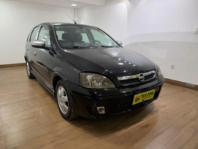Chevrolet Corsa Hat. Premium 1.4 8V Econoflex 5P 2010