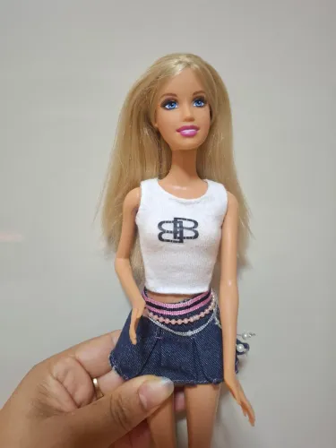 Barbie color your world pink