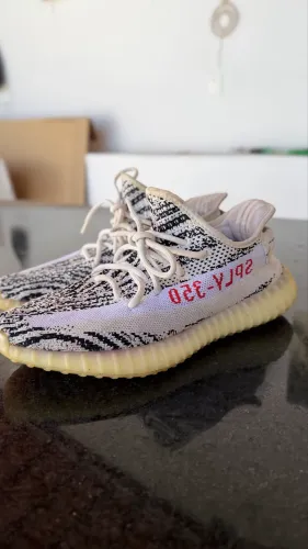 Yeezy Boost 350 v2 ÓTIMO ESTADO