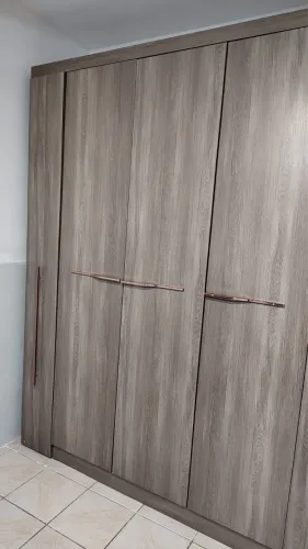Vendo guarda roupa de casal