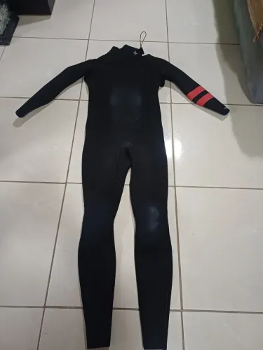 Roupa de Neoprene Hurley Advantage 4,3mm ( vedada)
