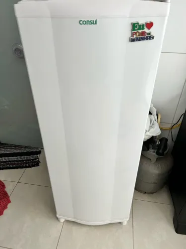 VENDO GELADEIRA CONSUL 275 LITROS