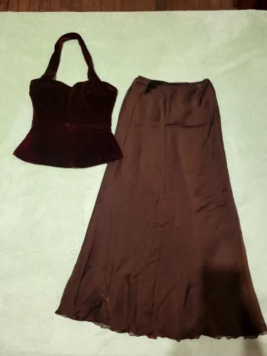 Conjunto de festa( Top + saia longa)