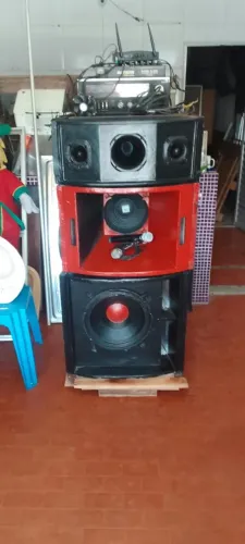 EQUIPAMENTO DE SOM