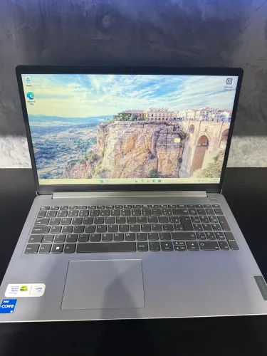 Notebook Lenovo Ideapad 15IAU7