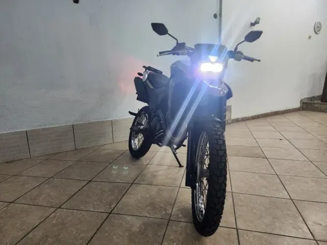 Vendo Lander 250cc - 39800km TOTALMENTE REVISADA