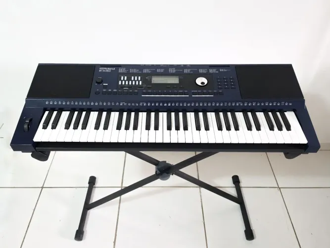 Teclado Arranjador Roland E-X30