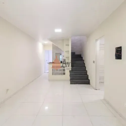 Sobrado Residencial 300m² com 4 quartos, 2 suítes para Locação na Vila Matilde
