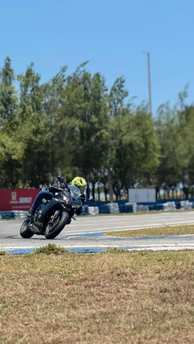 Moto Triumph Daytona 660 (2025)