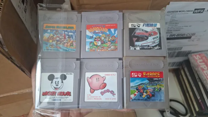 Lote 16 cartuchos Game Boy Classic / Color / Advance