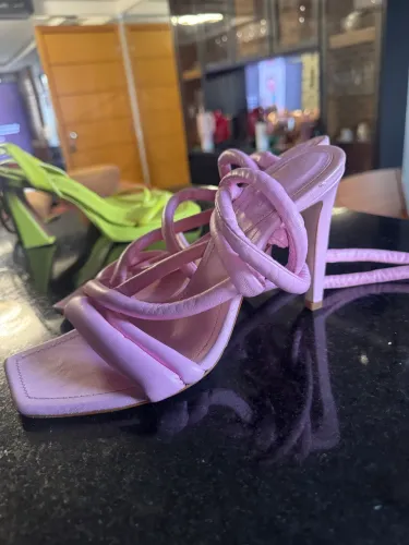 VENDO SALTO SCHUTZ