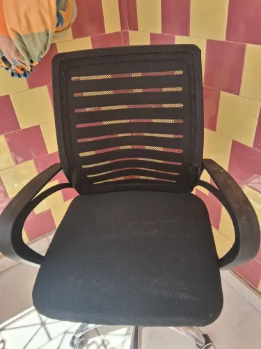 Cadeira de computador.