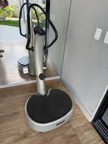 Plataforma vibratória kikos 