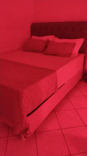 ALUGO QUARTO PARA MENINAS