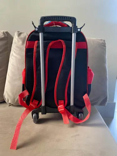 Mochila escolar infantil com rodinha