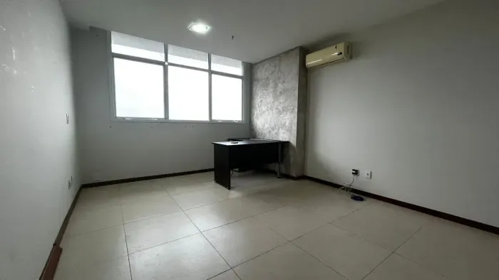Sala no Essencial Escritórios