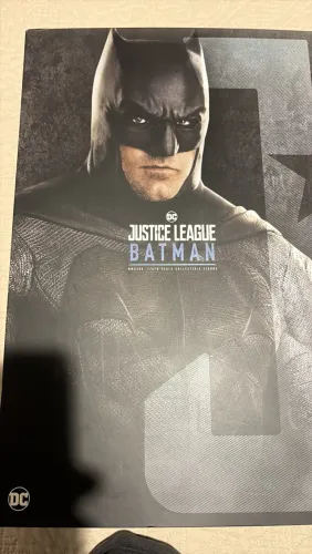 Hot Toys Batman Justice League MMS 455