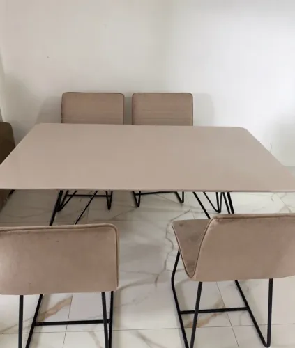 Mesa vidro com 6 cadeiras