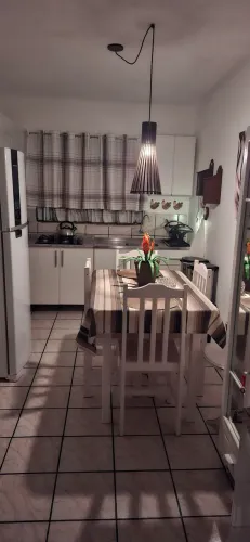 Divido mini apt com rapaz