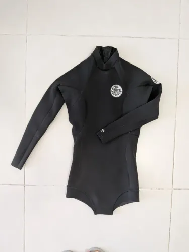 Roupa de borracha/ Wetsuit