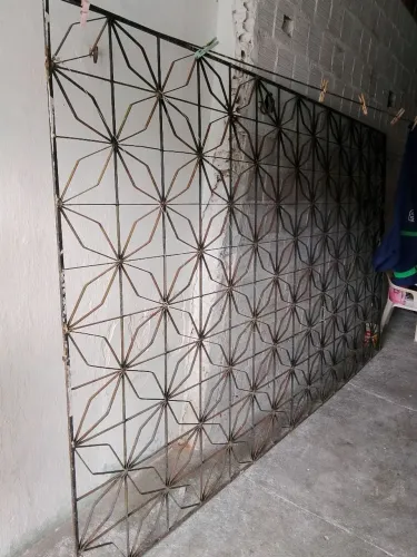 Vendo Grade de Janelão muito boa e grande