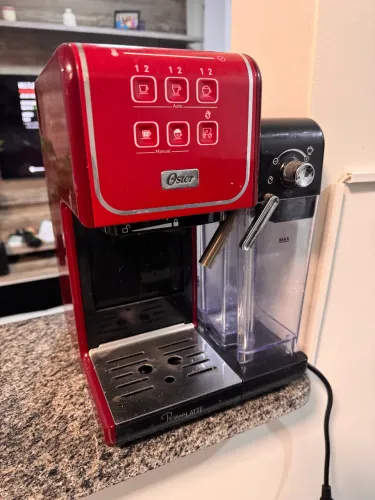 Cafeteira Oster Primalatte 2